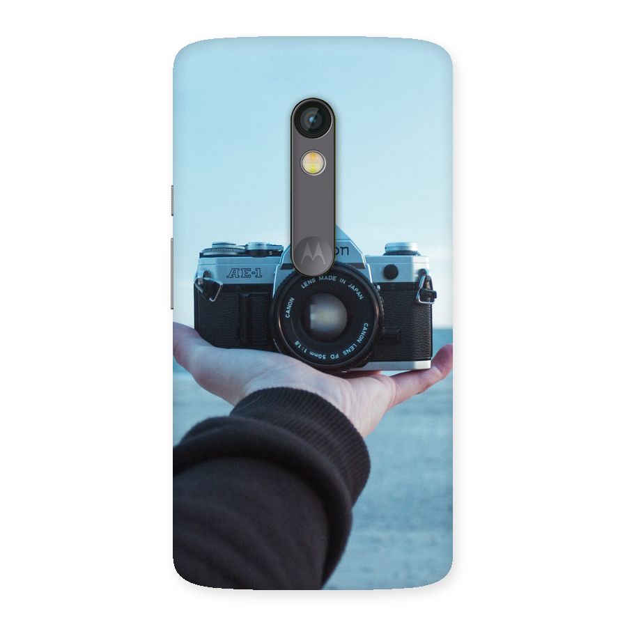 Camera in Hand Back Case for Moto X Play