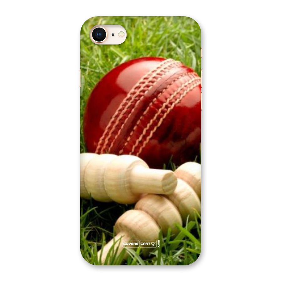 Cricket Ball and Stumps Back Case for iPhone 8