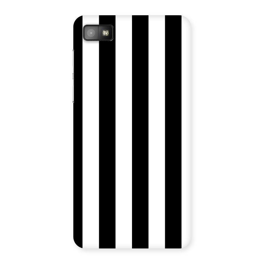 Lavish Black Stripes Back Case for Blackberry Z10