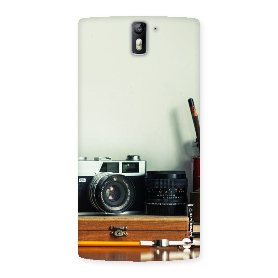 Photographer Desk Back Case for One Plus One