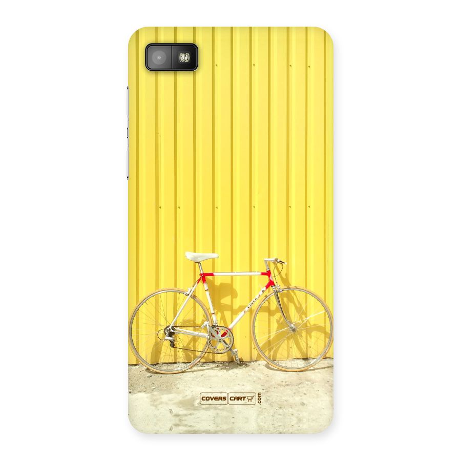 Yellow Cycle Classic Back Case for Blackberry Z10