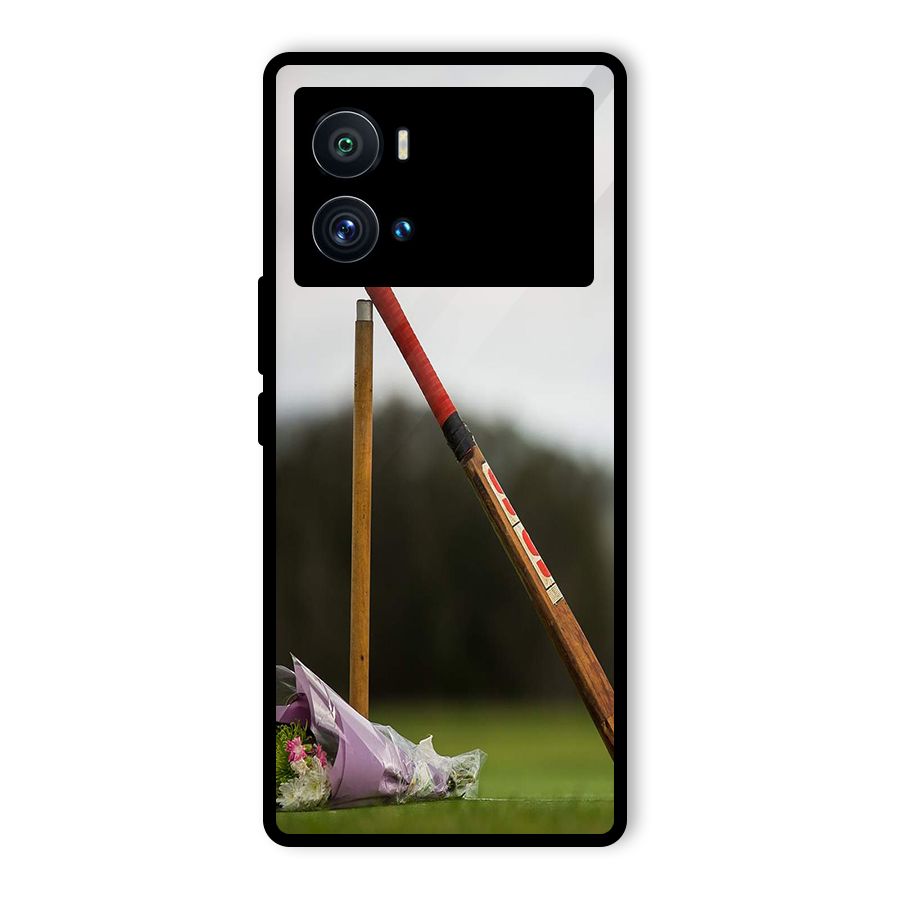 Bat Wicket Glass Back Case for Vivo iQOO 9 Pro