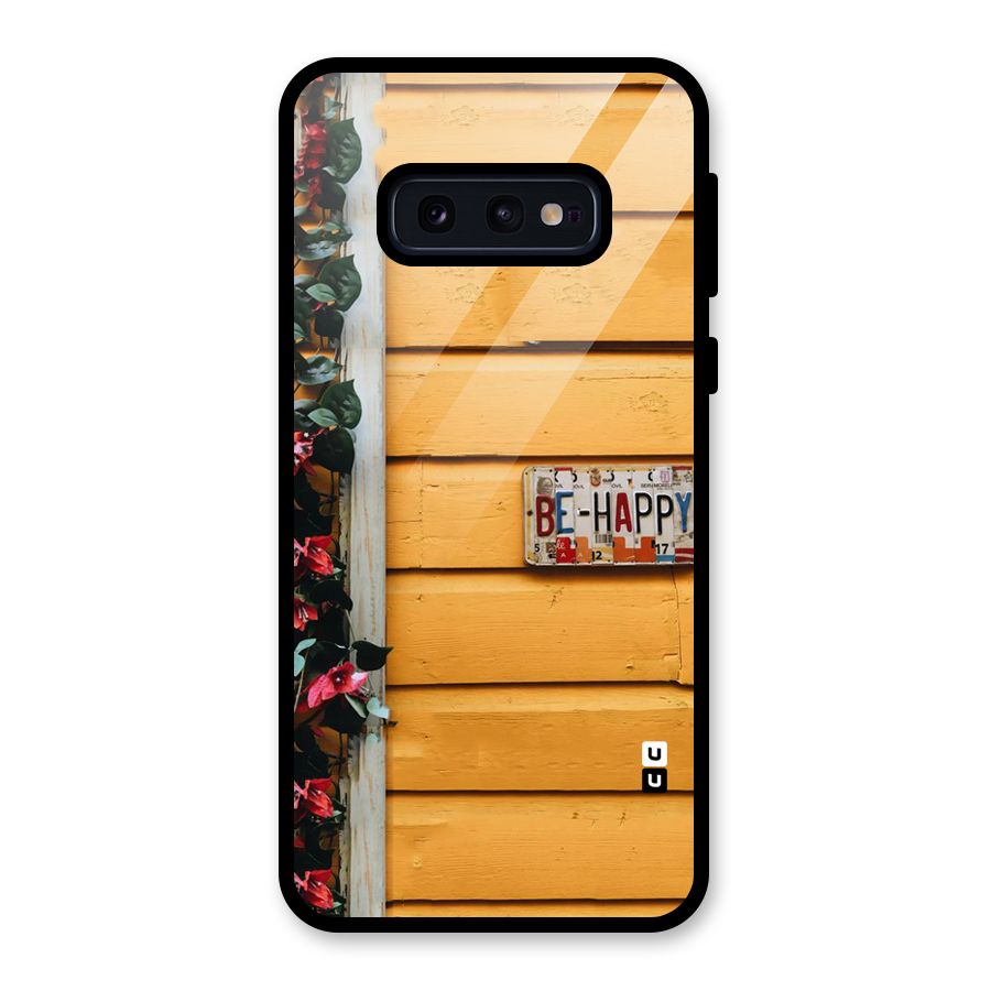 Be Happy Yellow Wall Glass Back Case for Galaxy S10e