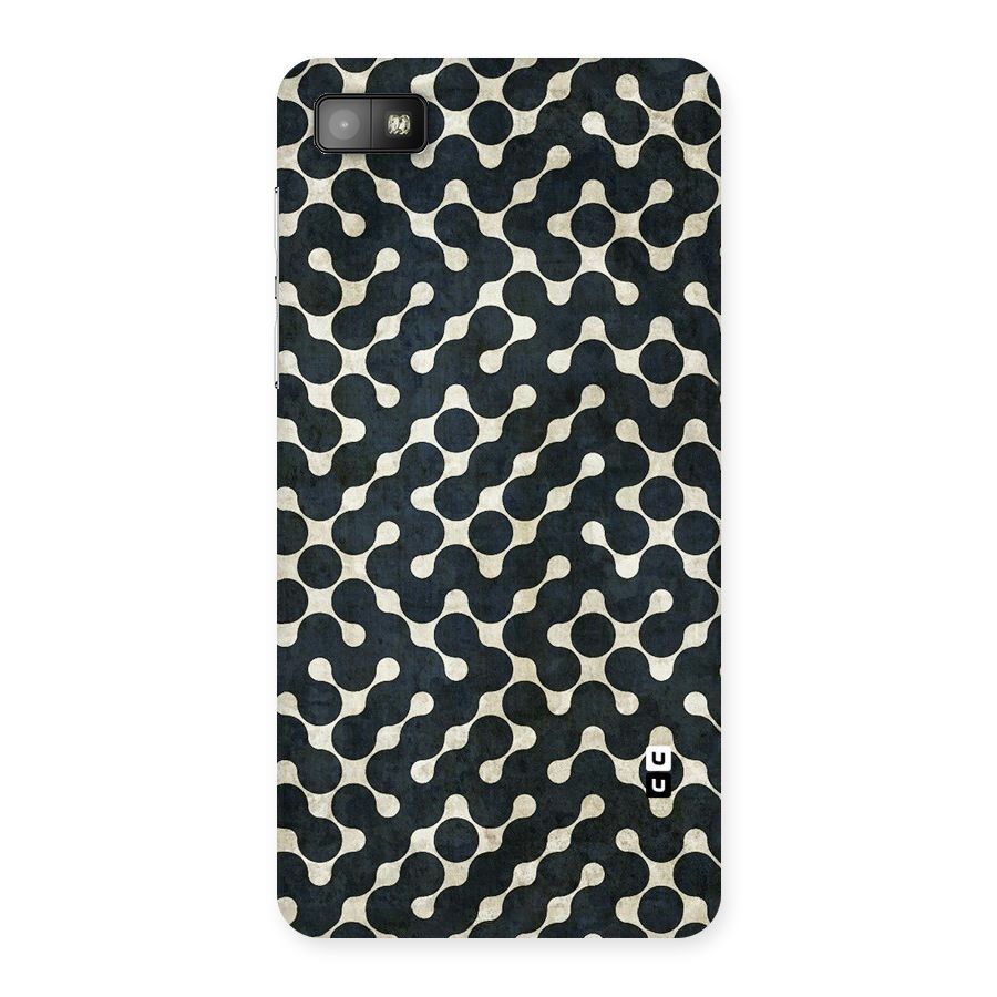 Black Maze Design Back Case for Blackberry Z10