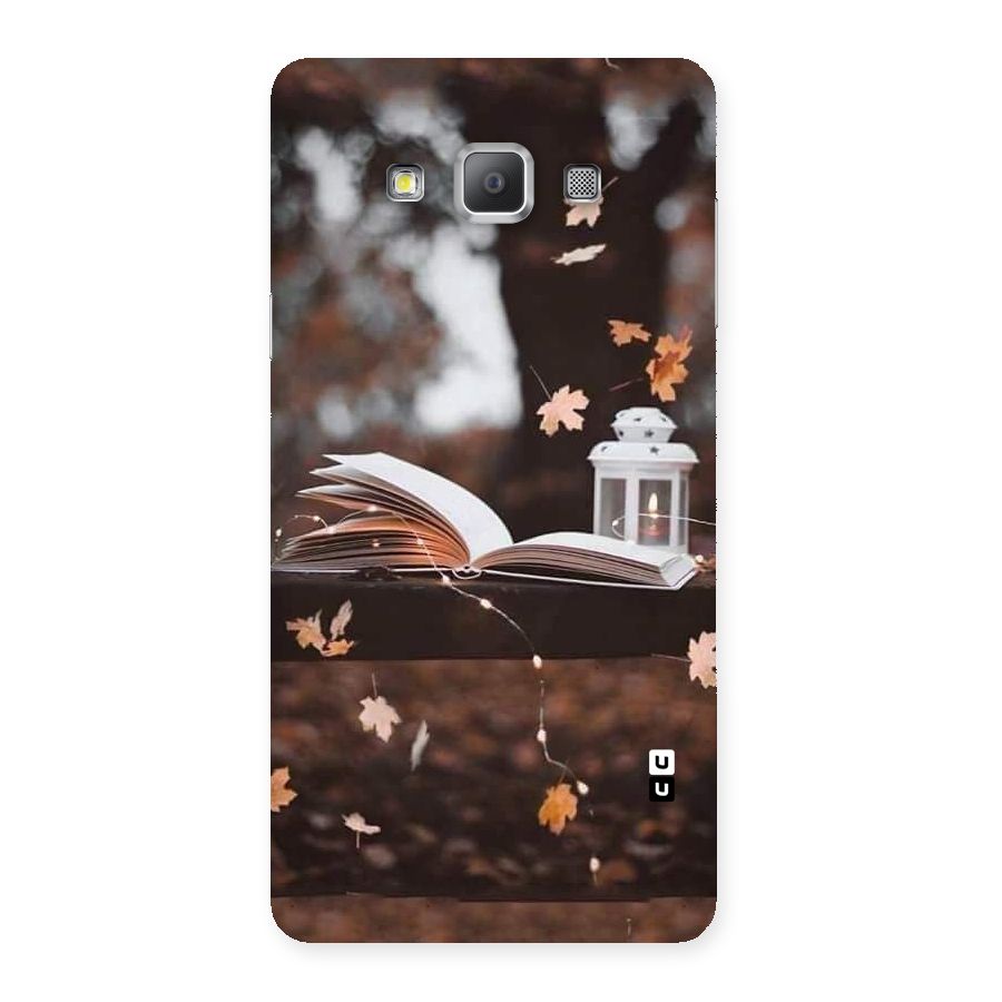Book and Fall Leaves Back Case for Galaxy A7