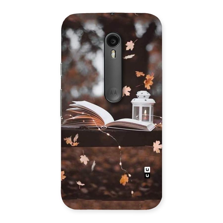 Book and Fall Leaves Back Case for Moto G3