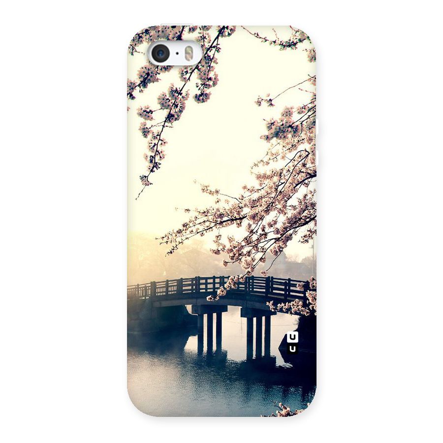 Bridge Blossom Back Case for iPhone SE