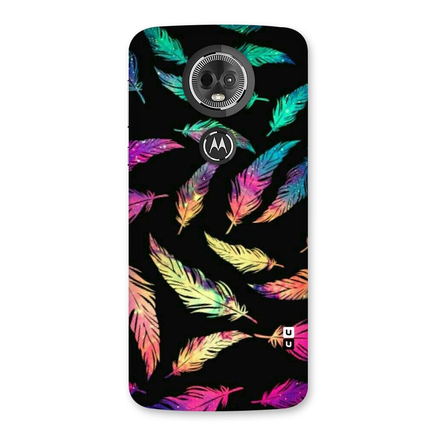 Bright Feathers Back Case for Moto E5 Plus