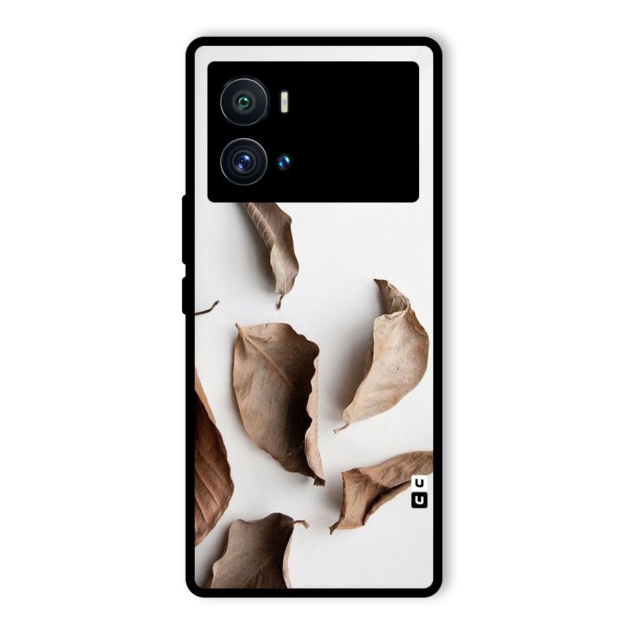 Brown Dusty Leaves Glass Back Case for Vivo iQOO 9 Pro