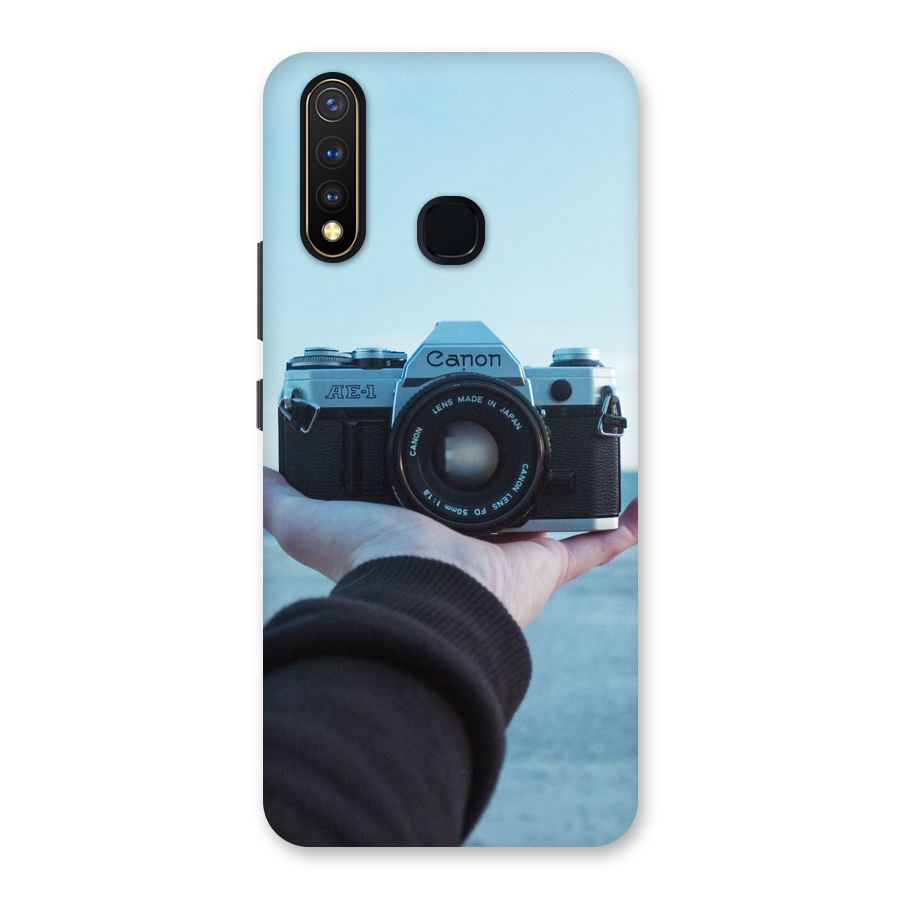 Camera in Hand Back Case for Vivo U20
