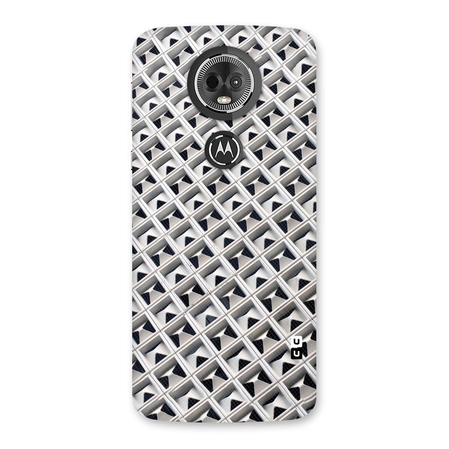 Check White Design Back Case for Moto E5 Plus
