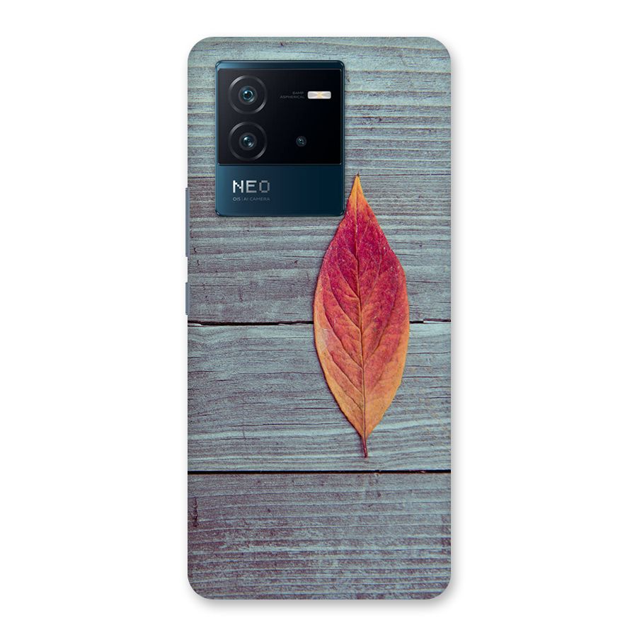 Classic Wood Leaf Back Case for Vivo iQOO Neo 6 5G