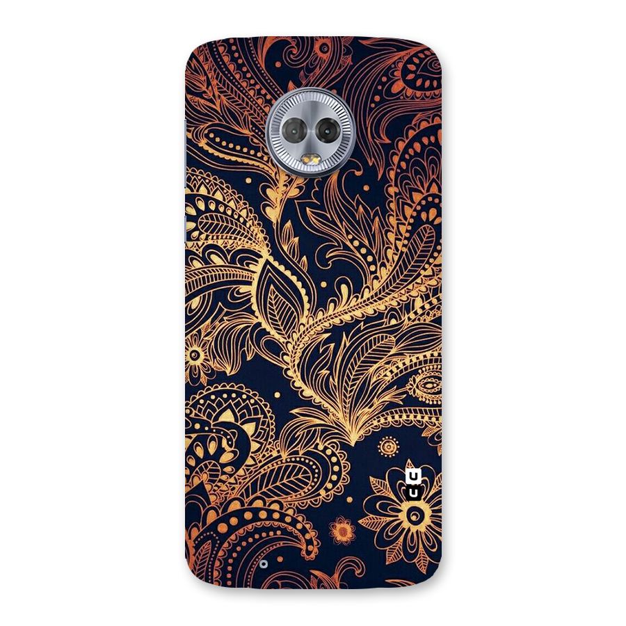Classy Golden Leafy Design Back Case for Moto G6