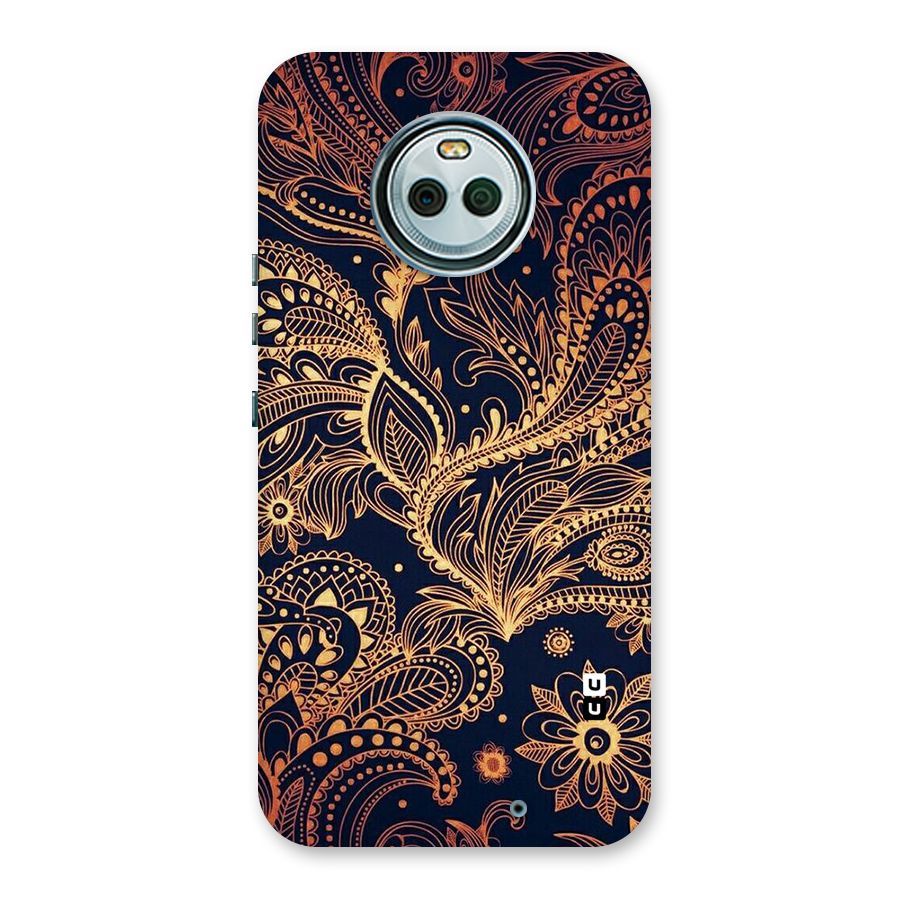 Classy Golden Leafy Design Back Case for Moto X4