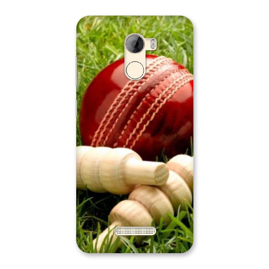 Cricket Ball and Stumps Back Case for Gionee A1 LIte