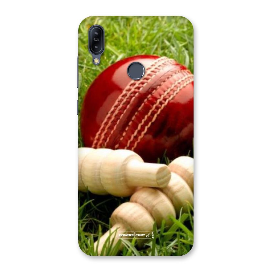 Cricket Ball and Stumps Back Case for Zenfone Max M2