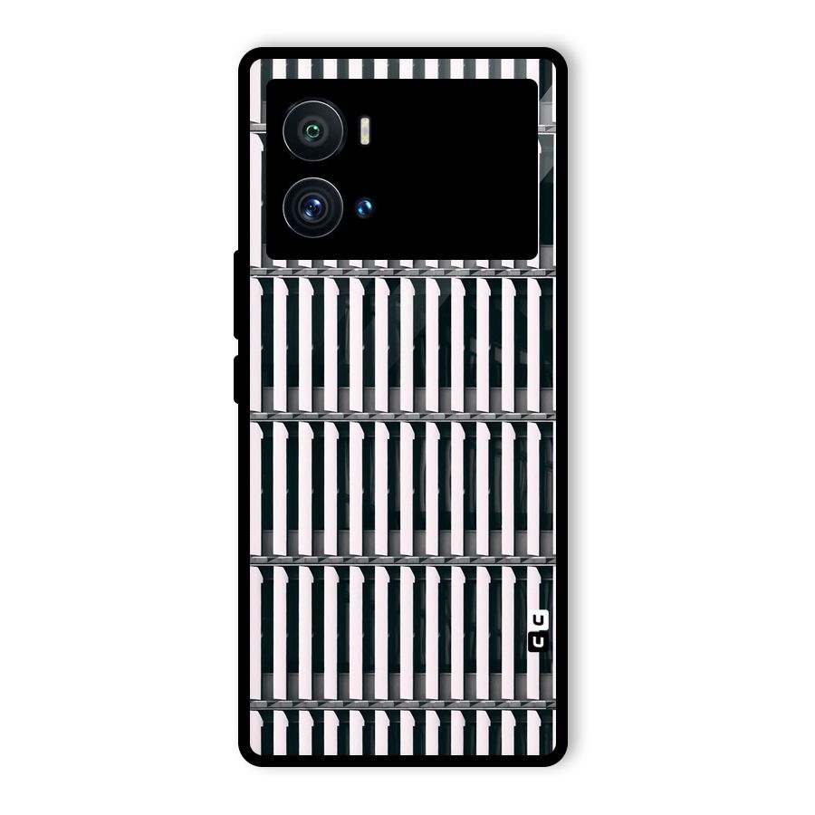 Dark Lines Pattern Glass Back Case for Vivo iQOO 9 Pro