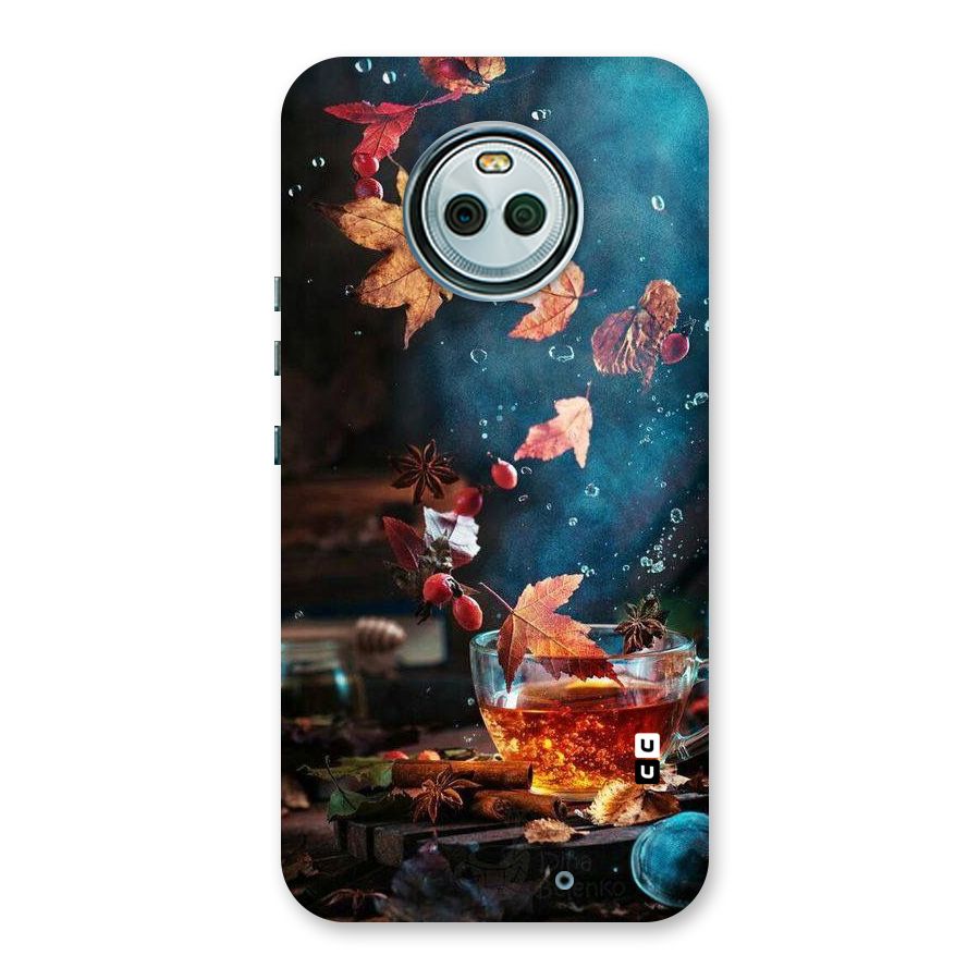 Falling Leaves Tea Back Case for Moto X4