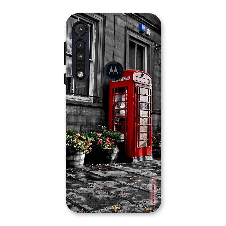 Flower And Booth Back Case for Motorola One Macro