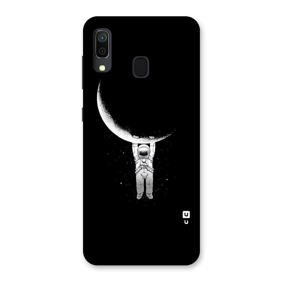 Hanging Astronaut Back Case for Galaxy A20
