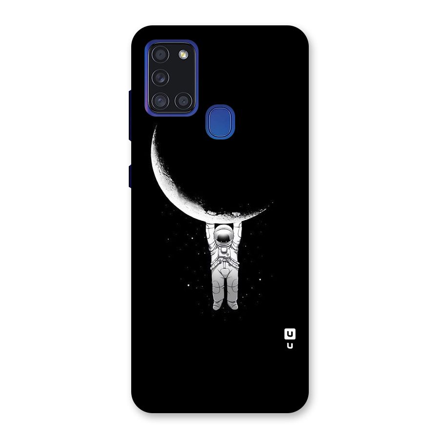 Hanging Astronaut Back Case for Galaxy A21s