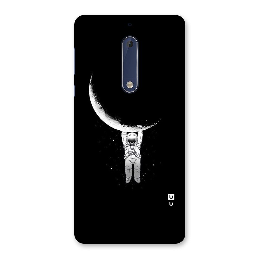 Hanging Astronaut Back Case for Nokia 5