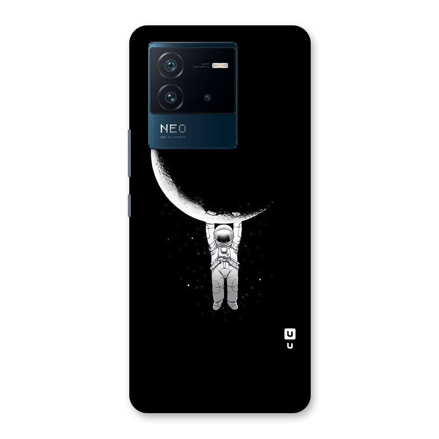 Hanging Astronaut Back Case for Vivo iQOO Neo 6 5G