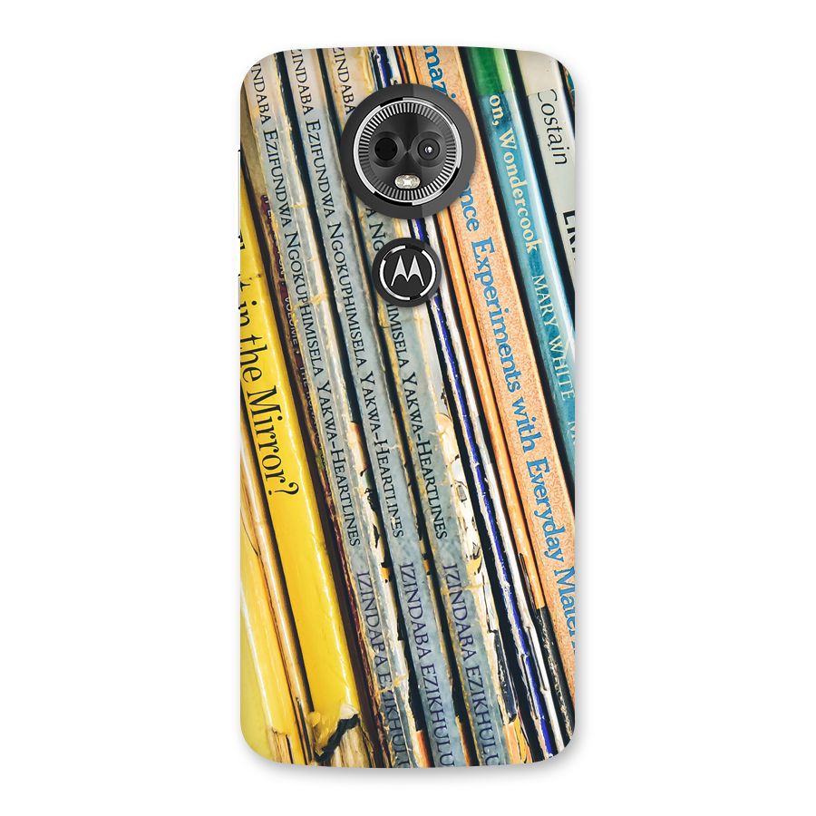 In Love with Books Back Case for Moto E5 Plus