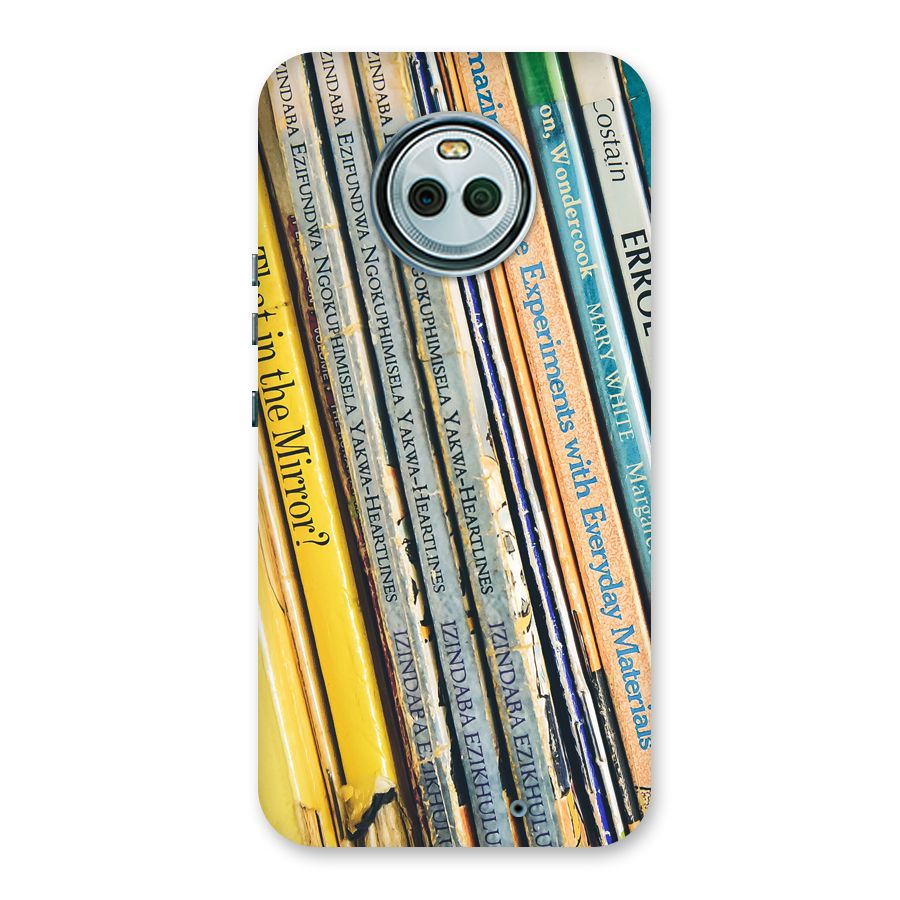In Love with Books Back Case for Moto X4