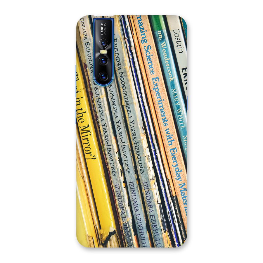 In Love with Books Back Case for Vivo V15 Pro