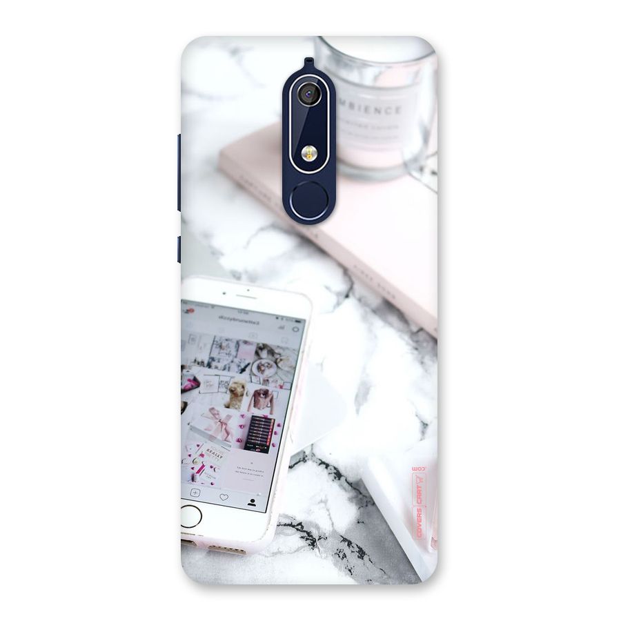 Make Up And Phone Back Case for Nokia 5.1