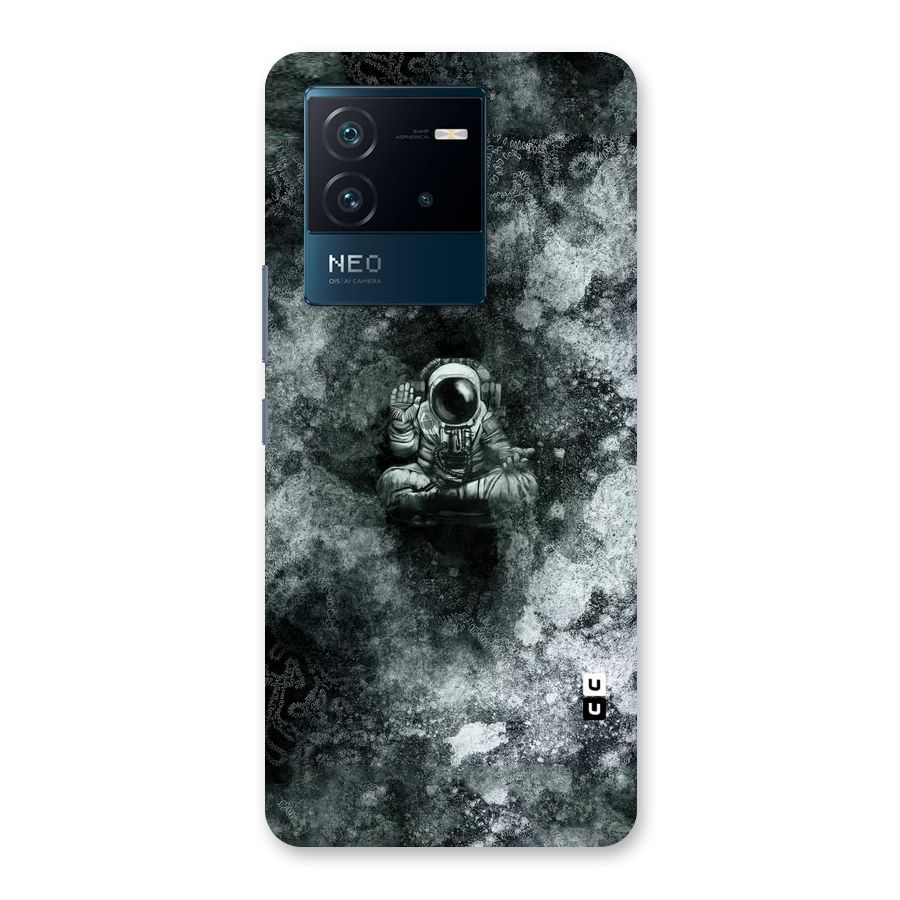 Meditating Spaceman Back Case for Vivo iQOO Neo 6 5G