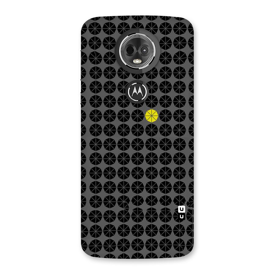 Odd One Back Case for Moto E5 Plus