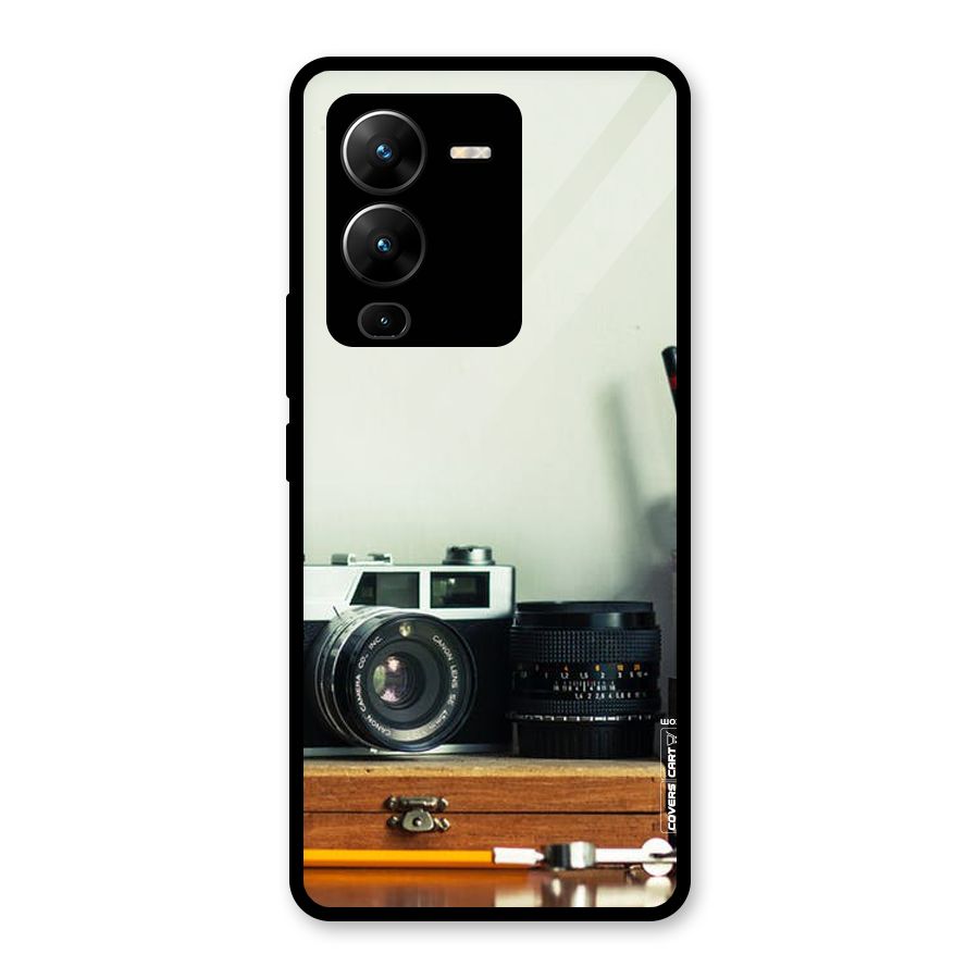 Photographer Desk Glass Back Case for Vivo V25 Pro