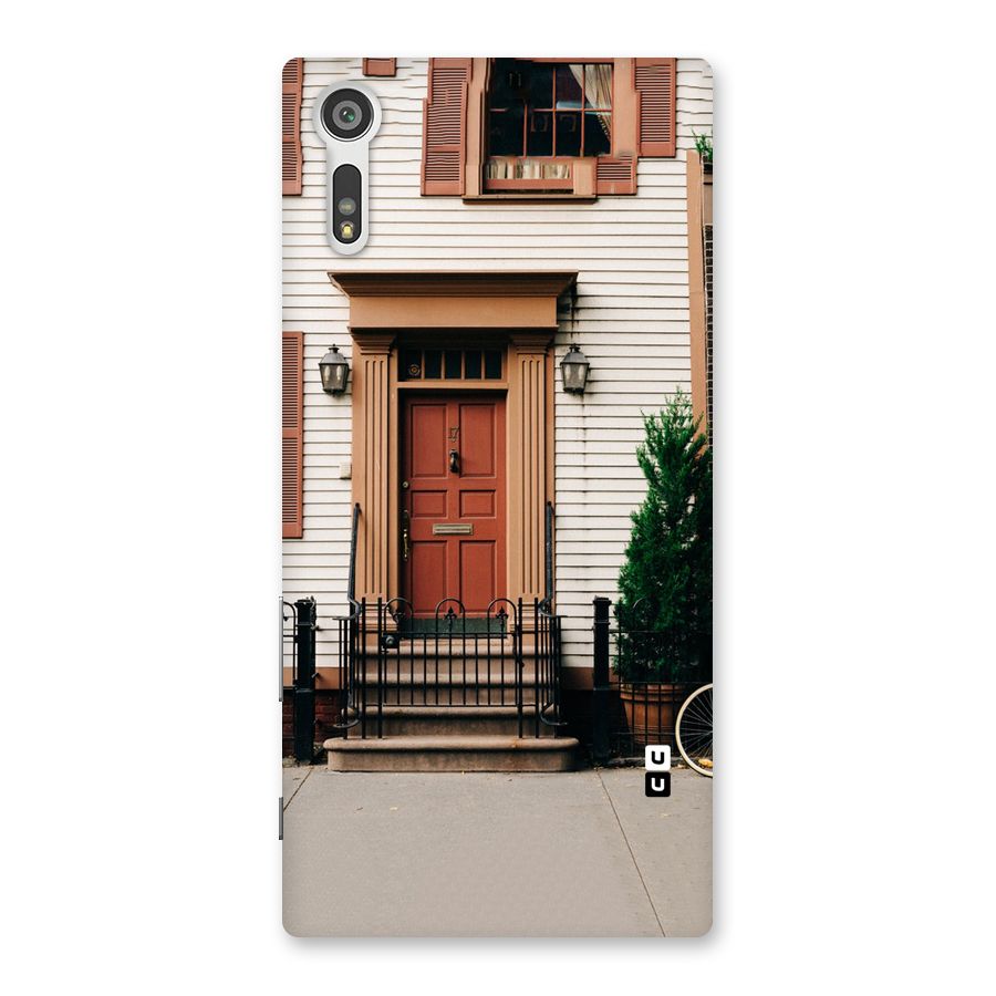 Pretty Orange Door Back Case for Xperia XZ