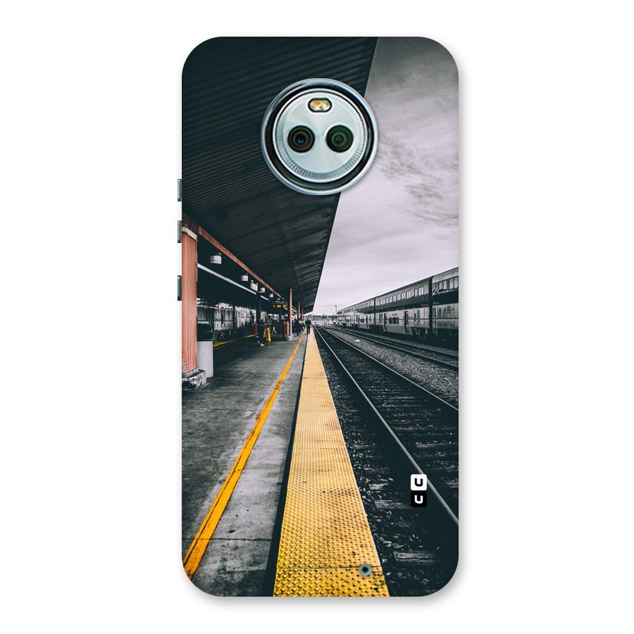 Railway Track Back Case for Moto X4