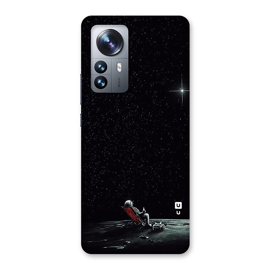 Resting Spaceman Face Back Case for Xiaomi 12 Pro