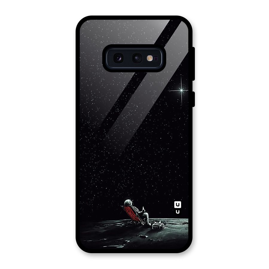 Resting Spaceman Face Glass Back Case for Galaxy S10e