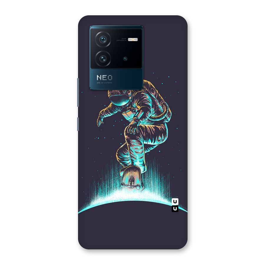 Rolling Spaceman Back Case for Vivo iQOO Neo 6 5G