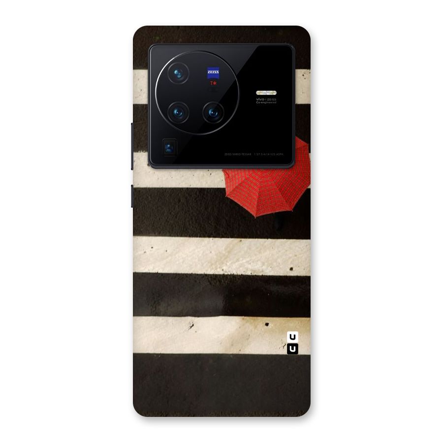 Single Red Umbrella Stripes Back Case for Vivo X80 Pro