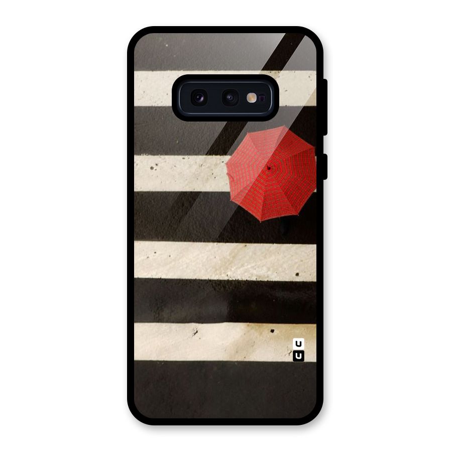 Single Red Umbrella Stripes Glass Back Case for Galaxy S10e