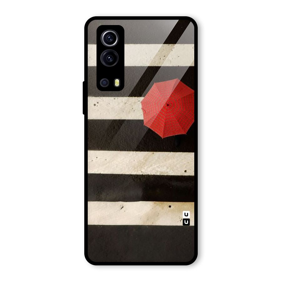 Single Red Umbrella Stripes Glass Back Case for Vivo iQOO Z3