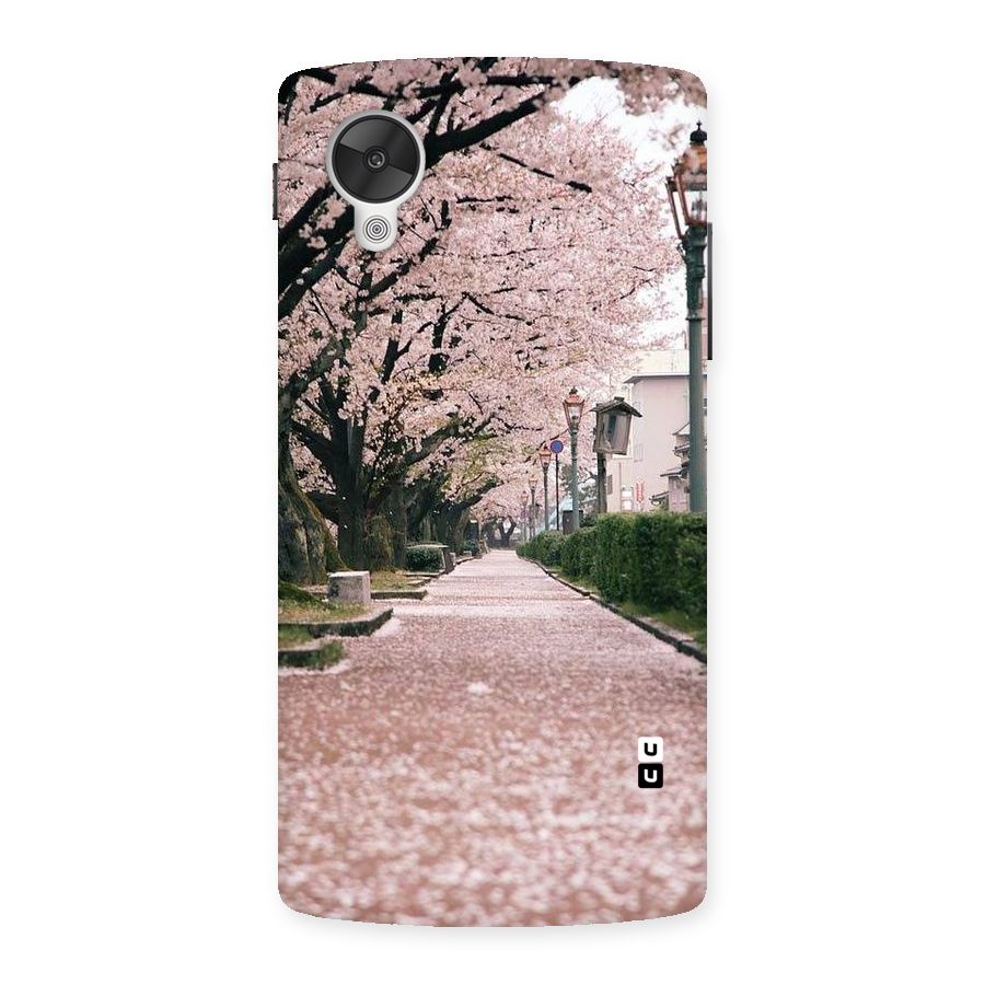 Street In Pink Flowers Back Case for Google Nexsus 5