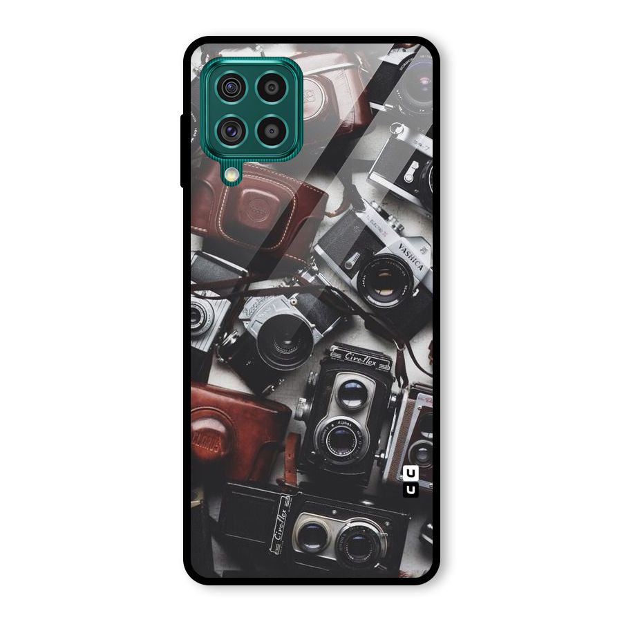 Vintage Beauty Shutter Glass Back Case for Galaxy F62
