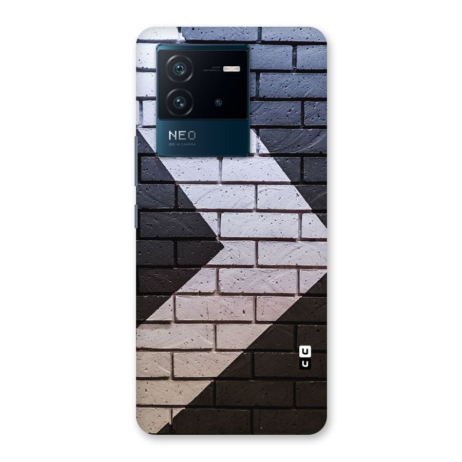 Wall Arrow Design Back Case for Vivo iQOO Neo 6 5G