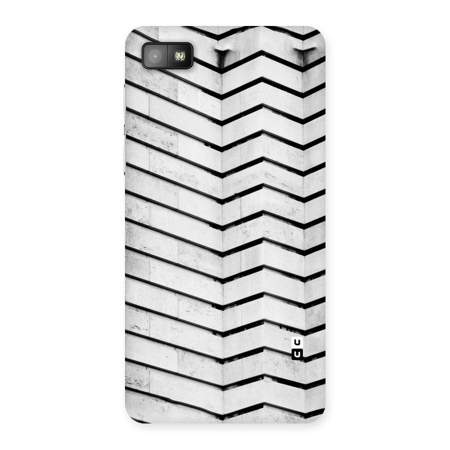 Wall Zig Zag Back Case for Blackberry Z10