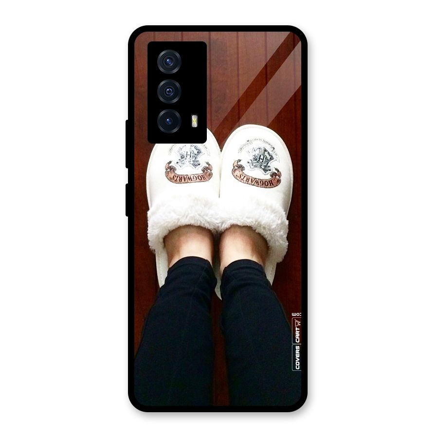 White Feets Glass Back Case for Vivo iQOO Z5