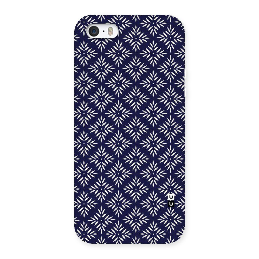 White Petals Pattern Back Case for iPhone SE