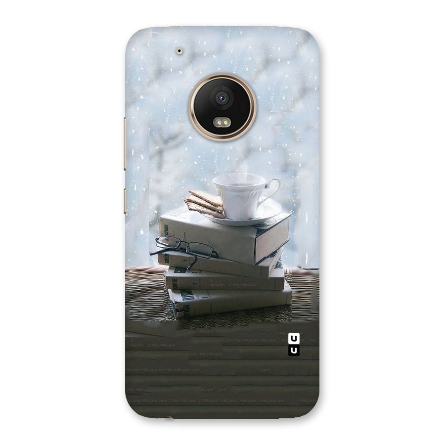 Winter Reads Back Case for Moto G5 Plus