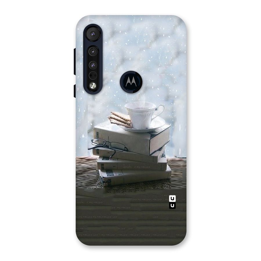 Winter Reads Back Case for Motorola One Macro